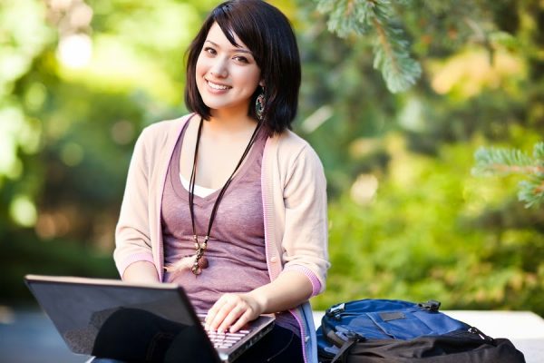 Choosing a Distance Learning School