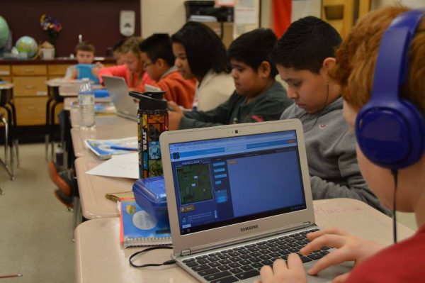 Survey Finds ‘Game-Like’ Tech Attracts Students